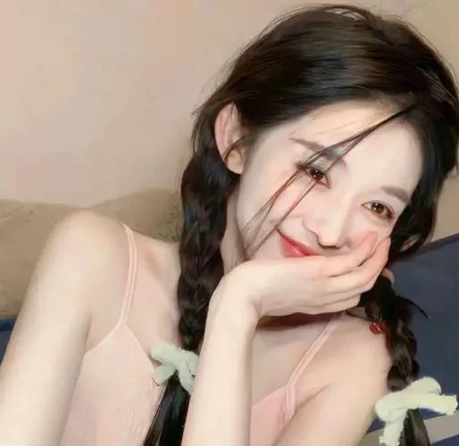 两个爱人和一只熊